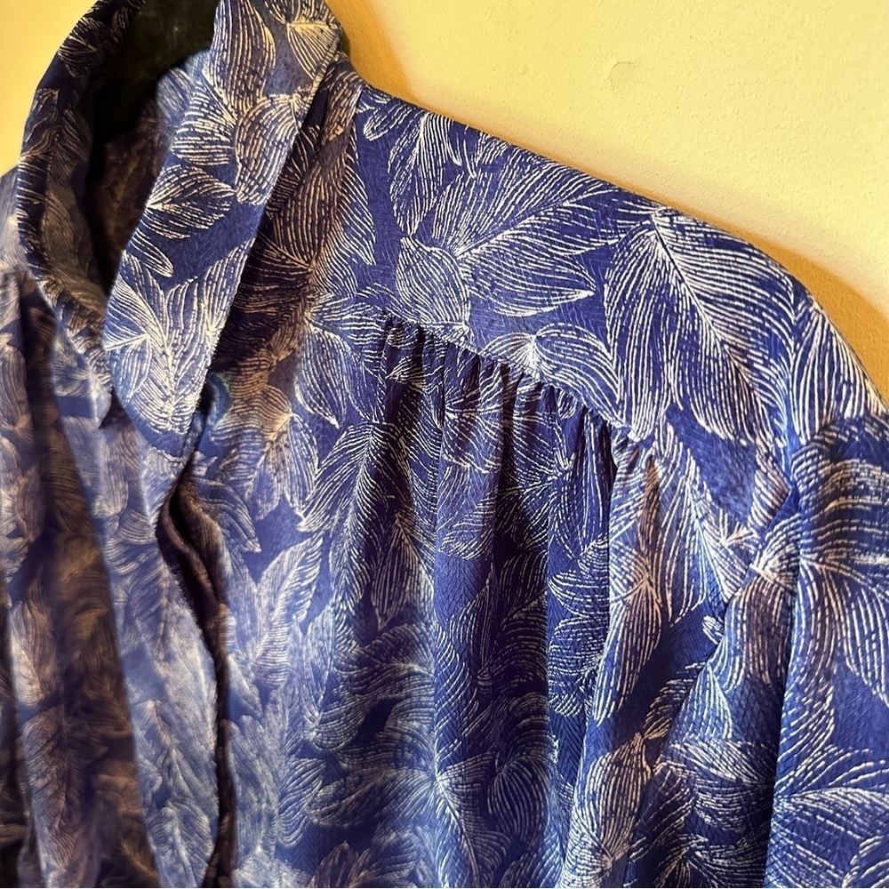 Vintage Blue/Purple Floral Blouse | Size Tag Worn, Fits Large & XLarge - Picture 7 of 8